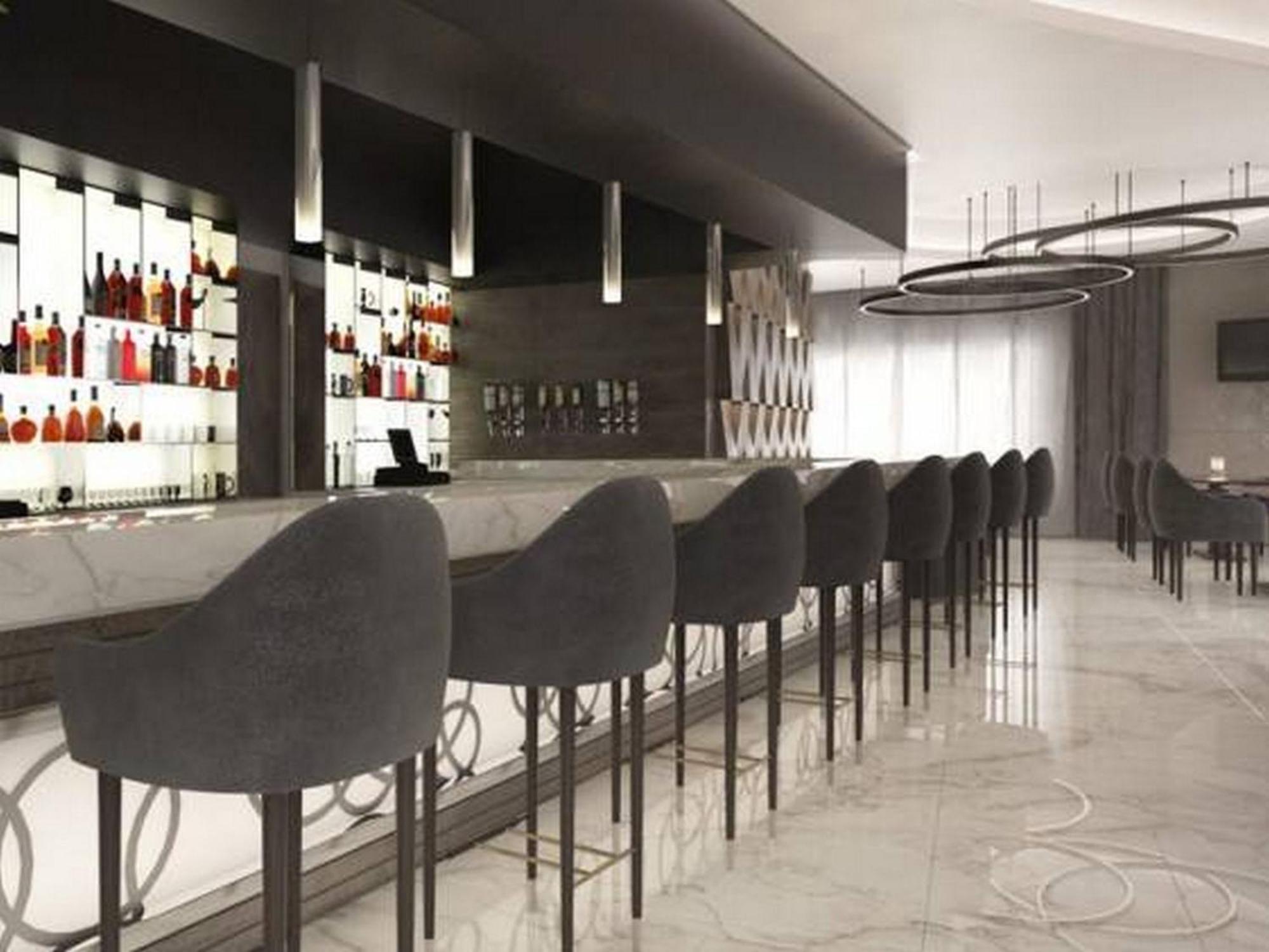 Room In Lodge - The Envoy Hotel And Suites アブジャ エクステリア 写真